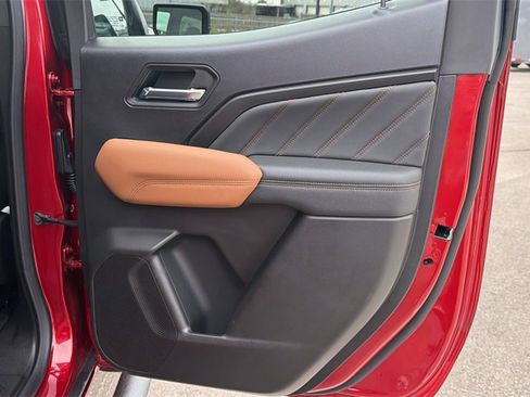Used 2026 GMC Canyon AT4 w/ AT4 Premium Package image 37