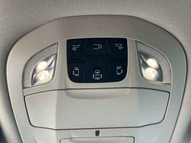 Used 2024 Chrysler Pacifica Touring-L FWD image 20