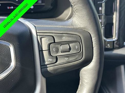 Used 2023 GMC Yukon XL Denali w/ Advanced Technology Package AWD/4WD image 29