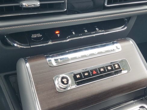 New 2026 Lincoln Aviator Reserve w/ Jet Appearance Package AWD/4WD image 21