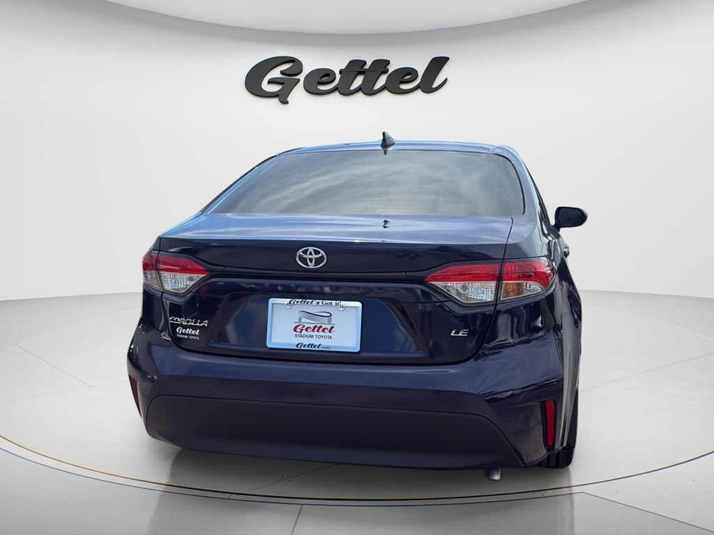 Used 2025 Toyota Corolla LE FWD image 6