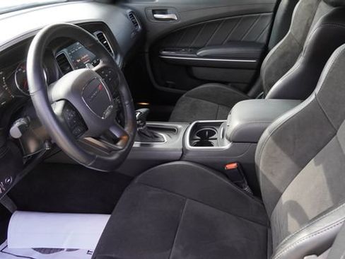 Used 2023 Dodge Charger Scat Pack w/ Dynamics Package RWD image 17