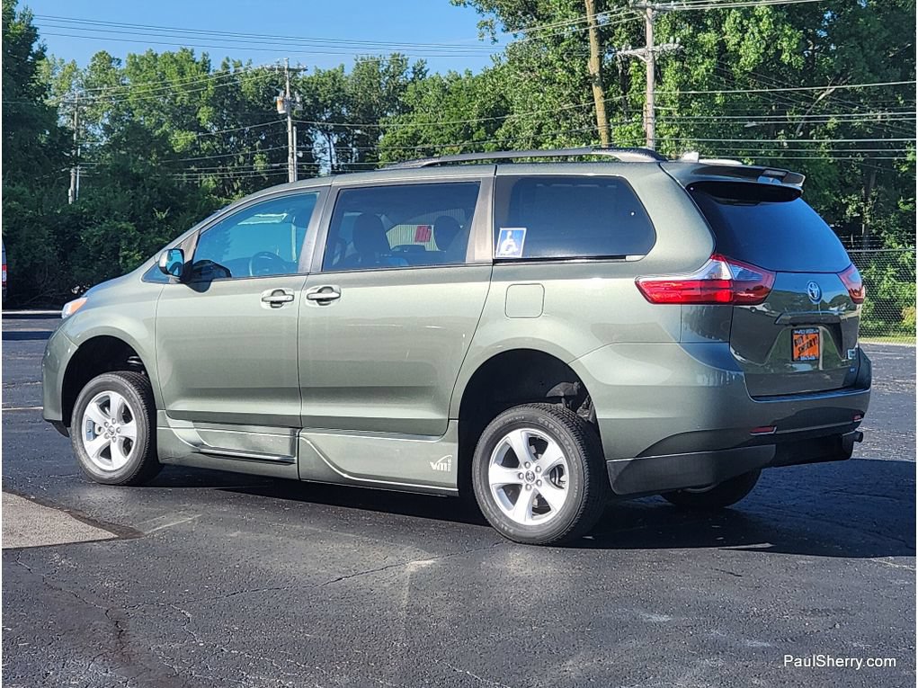 Used 2020 Toyota Sienna LE FWD image 13