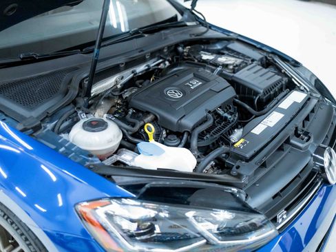 Used 2018 Volkswagen Golf R 4-Door image 85