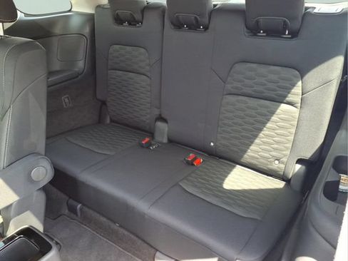 Used 2023 Nissan Pathfinder SV w/ SV Premium Package AWD/4WD image 23