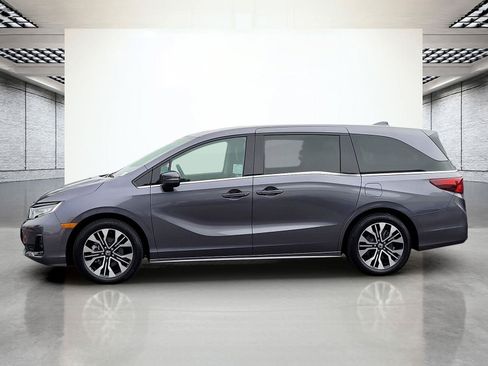 Used 2025 Honda Odyssey Elite image 10
