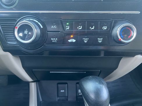Used 2013 Honda Civic LX image 21