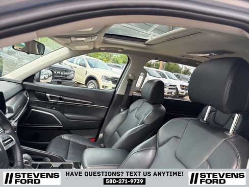 Used 2025 Kia Telluride S AWD/4WD image 15