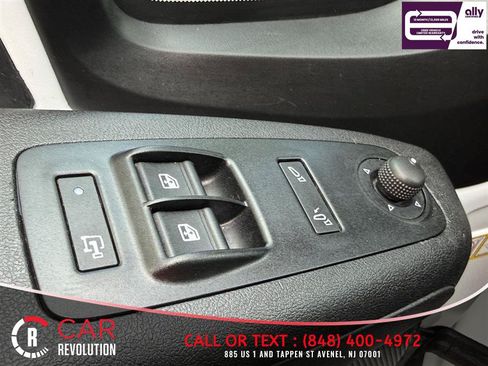 Used 2025 RAM ProMaster 2500 w/ Convenience Group FWD image 24
