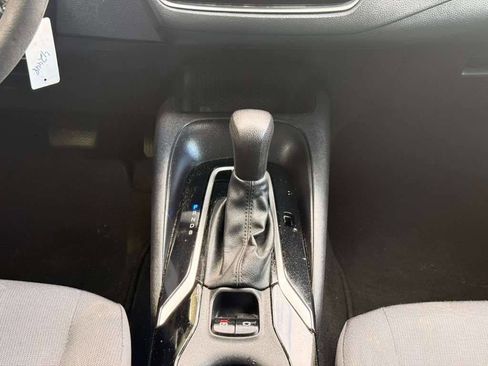 Used 2021 Toyota Corolla LE FWD image 22