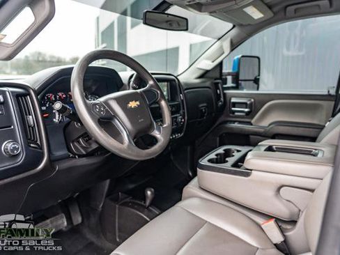 Used 2018 Chevrolet Silverado 3500 W/T image 22