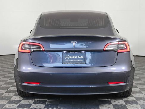 Used 2018 Tesla Model 3 Long Range image 7