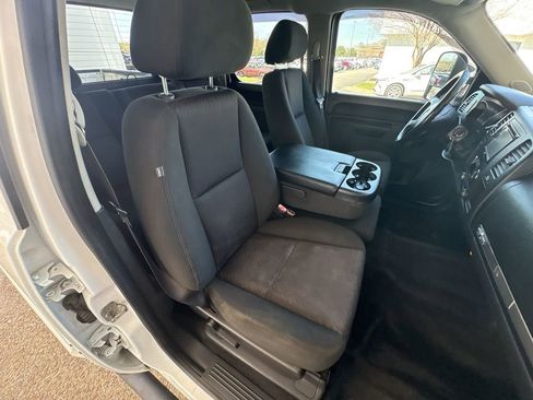 Used 2013 Chevrolet Silverado 1500 LT image 26