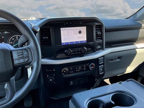 Used 2023 Ford F150 XLT AWD/4WD image 12