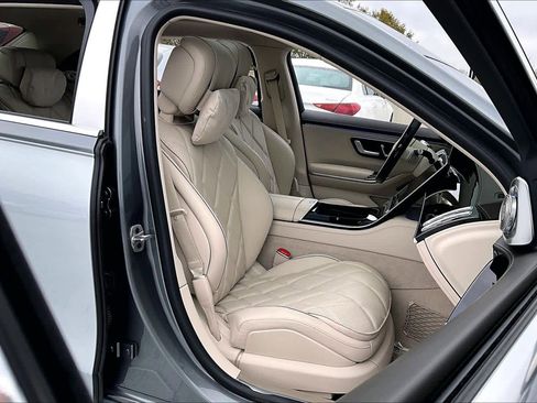 Used 2024 Mercedes-Benz Maybach S 580 Maybach S 580 image 8