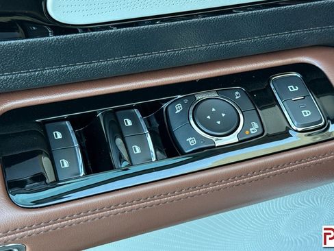 Used 2025 Lincoln Aviator Reserve w/ Luxury Package AWD/4WD image 12
