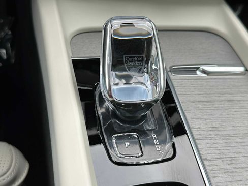 New 2025 Volvo XC60 B5 Ultra w/ Protection Package Premier image 30