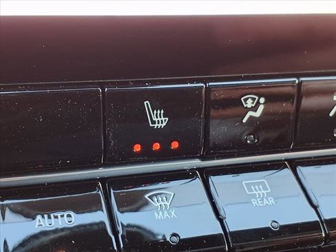 New 2025 Chevrolet Colorado Z71 w/ Midnight Edition image 12