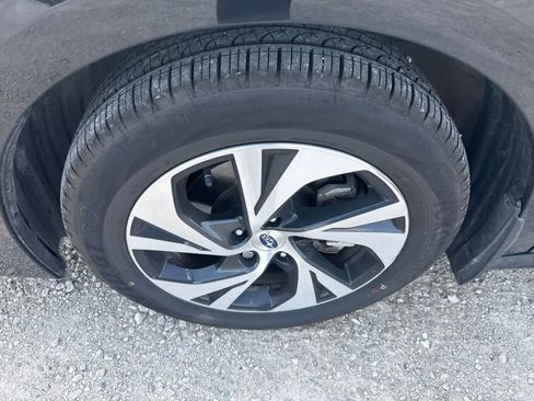 Used 2025 Subaru Legacy Premium AWD/4WD image 6