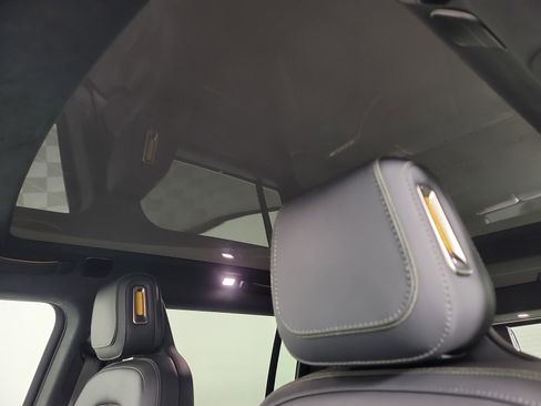 Used 2024 Rivian R1S Adventure image 25