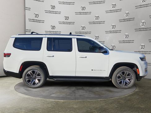 New 2025 Jeep Wagoneer 4WD image 6