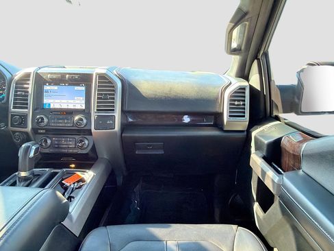 Used 2016 Ford F150 Platinum w/ Technology Package image 17