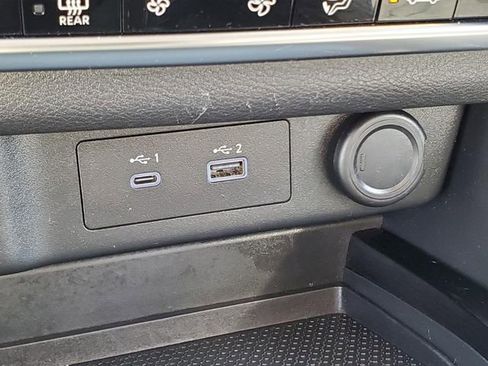 Certified 2023 Nissan Rogue SV image 22