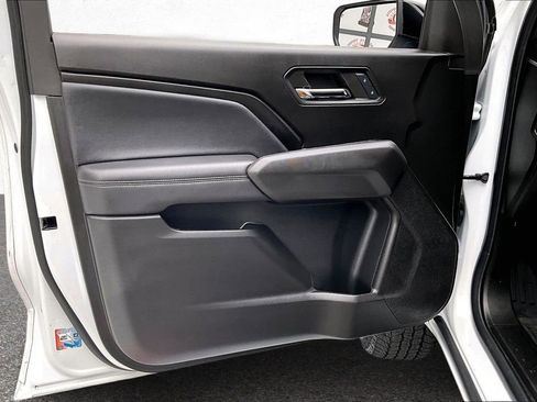 Used 2024 GMC Canyon Elevation w/ Trailering Package image 17