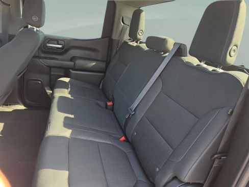Used 2021 Chevrolet Silverado 1500 LT image 28
