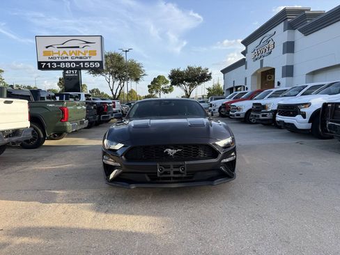 Used 2022 Ford Mustang Coupe w/ Equipment Group 101A RWD image 34