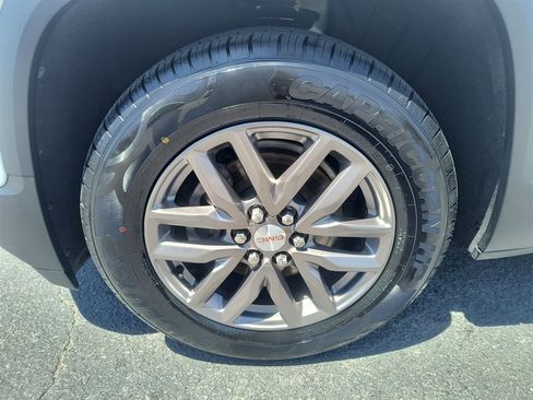 Used 2018 GMC Acadia SLT FWD image 10