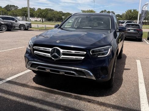 Used 2021 Mercedes-Benz GLC 300 image 1