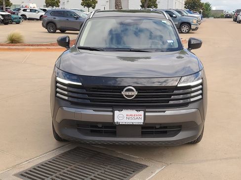 Certified 2026 Nissan Kicks SV FWD image 5