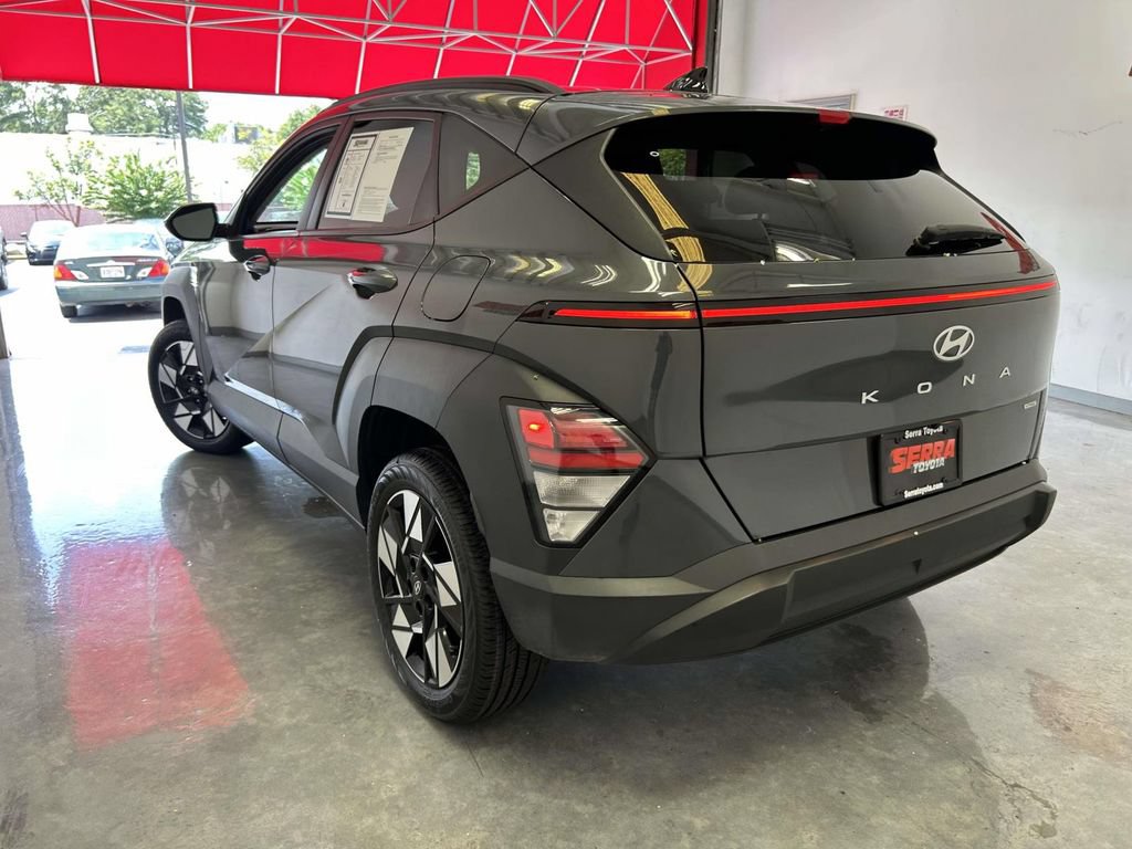 Used 2024 Hyundai Kona SEL AWD/4WD image 5