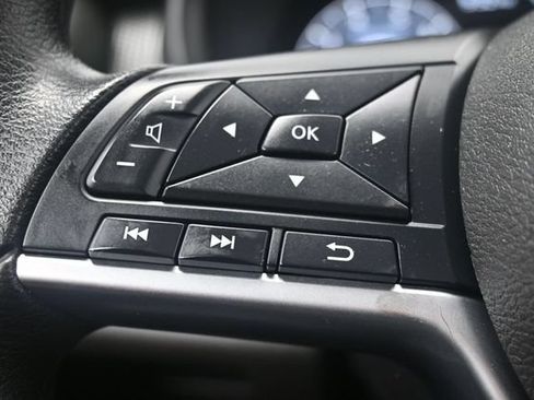 Used 2023 Nissan Kicks SV FWD image 18