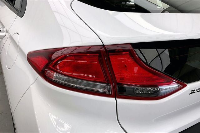 Used 2017 Hyundai Ioniq Blue FWD image 26