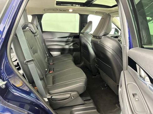Used 2023 INFINITI QX60 Pure image 27