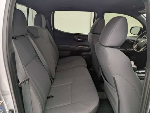 Used 2019 Toyota Tacoma TRD Sport image 22