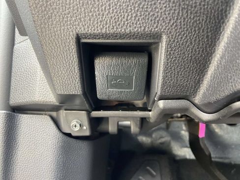 Used 2025 Toyota Tacoma TRD Sport RWD image 28