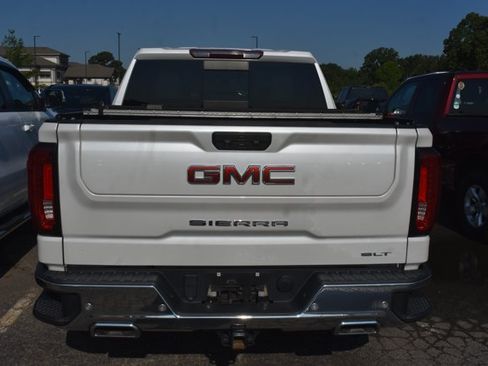 Used 2022 GMC Sierra 1500 SLT w/ SLT Premium Plus Package AWD/4WD image 4