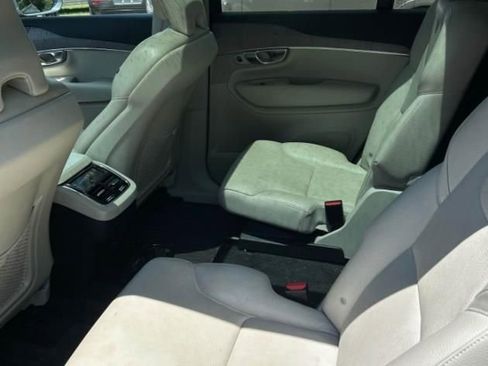 Used 2023 Volvo XC90 B6 Plus w/ Protection Package Premier AWD/4WD image 5