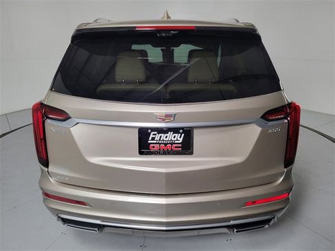 Used 2022 Cadillac XT6 Premium Luxury w/ Platinum Package image 6