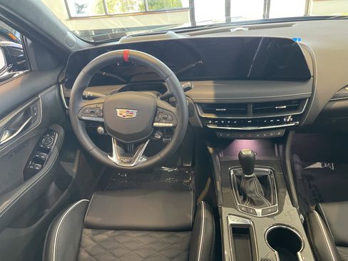 Used 2026 Cadillac CT5 V Blackwing w/ LPO, Red Accent Package image 18