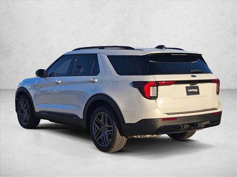 New 2026 Ford Explorer ST-Line w/ ST-Line Street Pack image 9