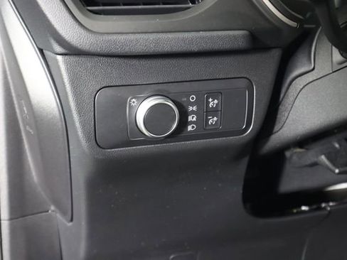 Used 2020 Ford Escape SE image 34