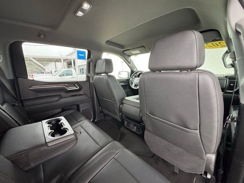 Used 2025 GMC Sierra 1500 SLT image 27