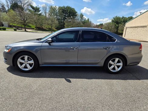 Used 2013 Volkswagen Passat 2.5 SE image 4