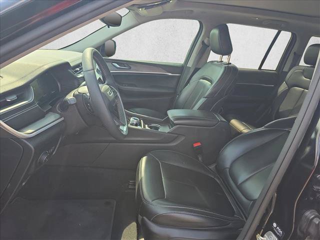 Used 2023 Jeep Grand Cherokee Limited RWD image 17