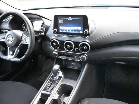 Used 2024 Nissan Sentra SV FWD image 23