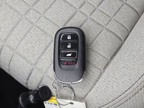 Used 2024 Honda HR-V LX image 34